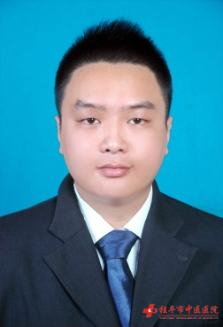 黄曦.jpg